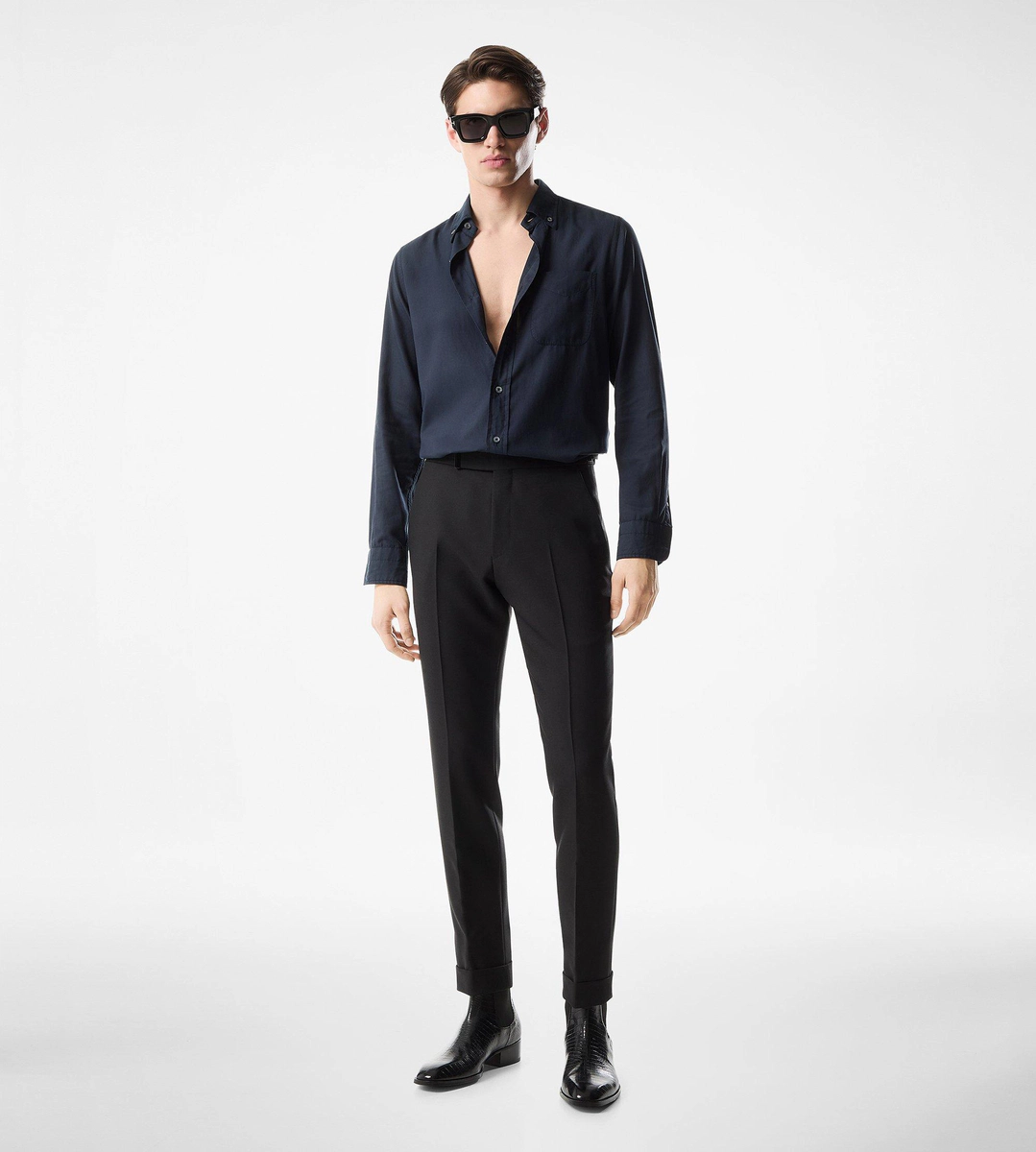 CAMISA DE SARGA LIGERA DE CACHEMIRA DE AJUSTE ENCANTADO