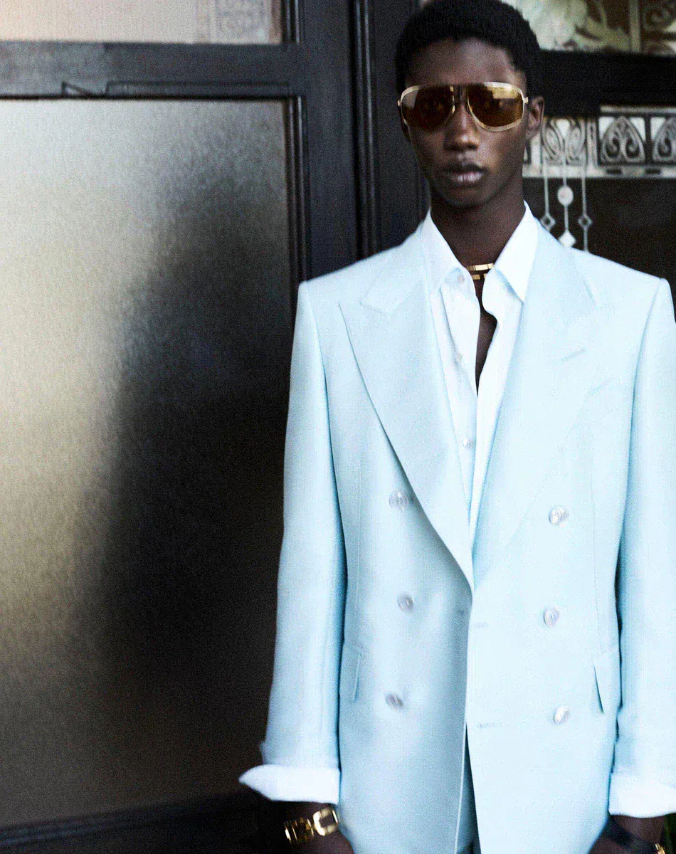 CAMISA LIGERA DE LYOCELL DE AJUSTE AJUSTADO