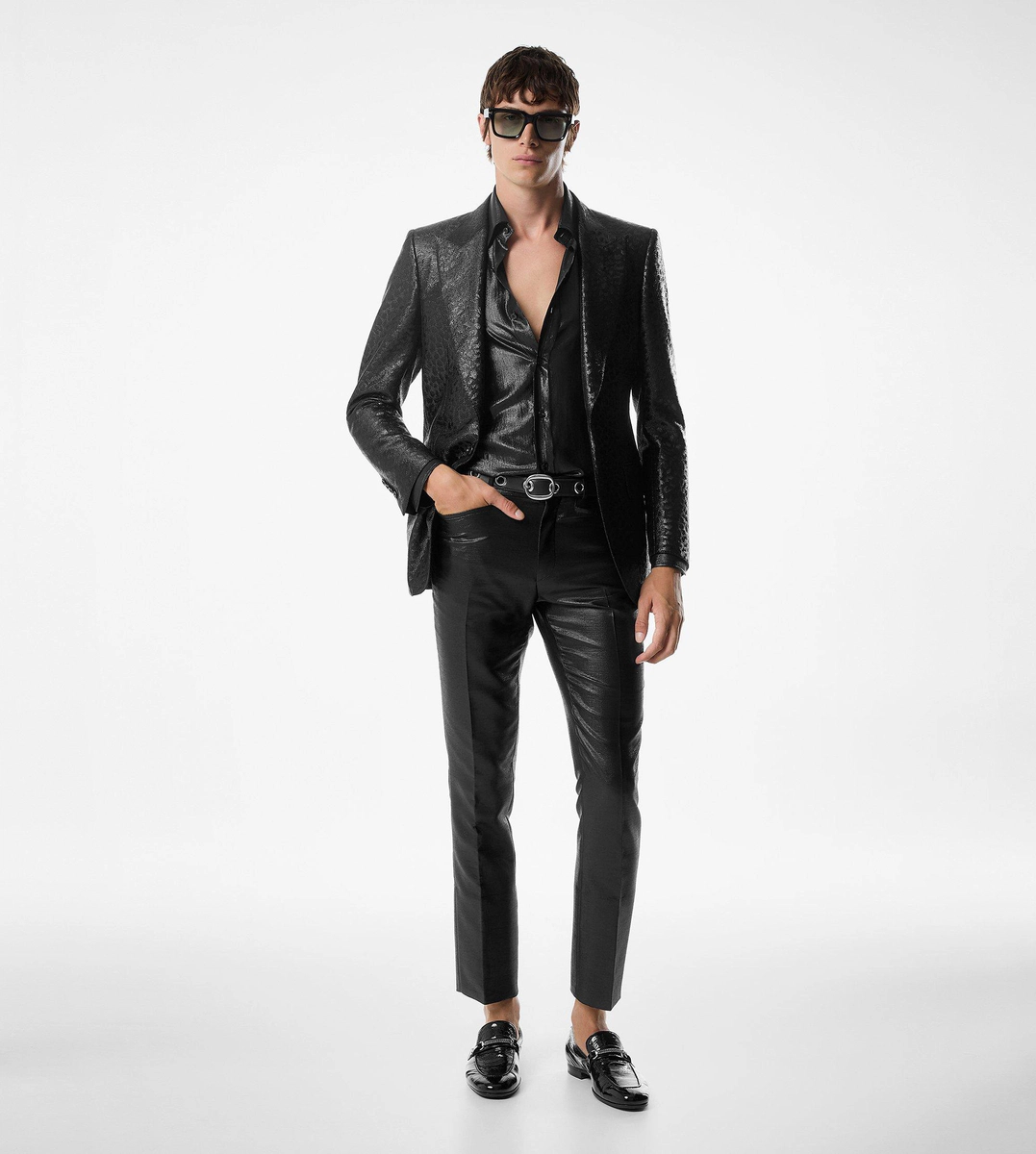 CHAQUETA DYLLAN CON RAYAS EN RELIEVE