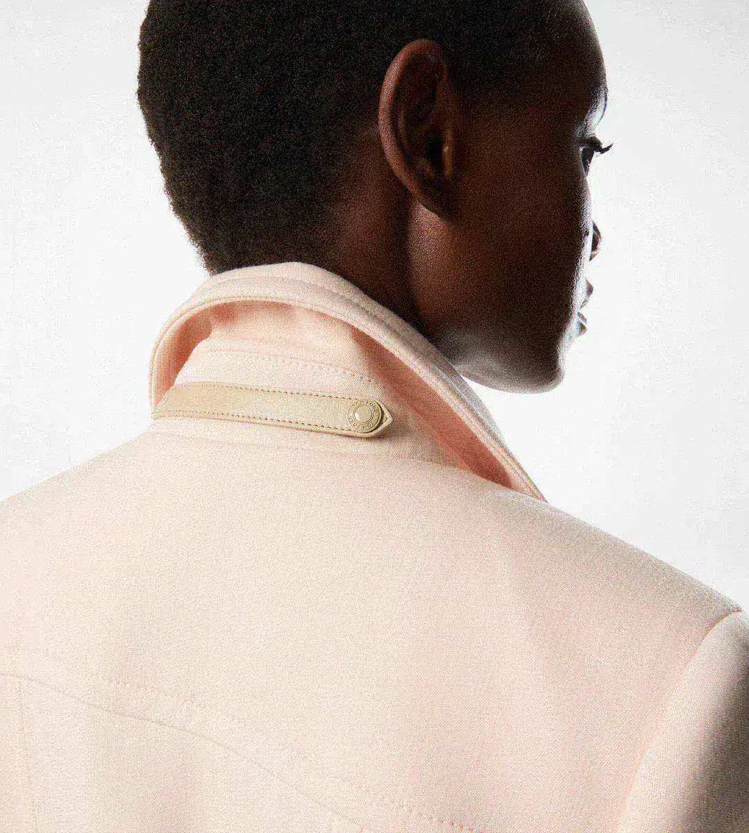 CHAQUETA SAFARI CORTADA