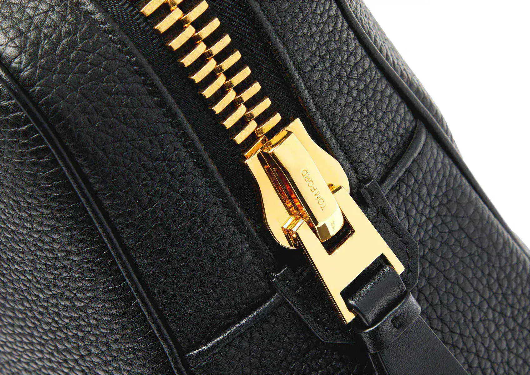 MALETÍN CON HEBILLA DE CUERO GRANULADO MALETÍN CON HEBILLA DE CUERO GRANULADO