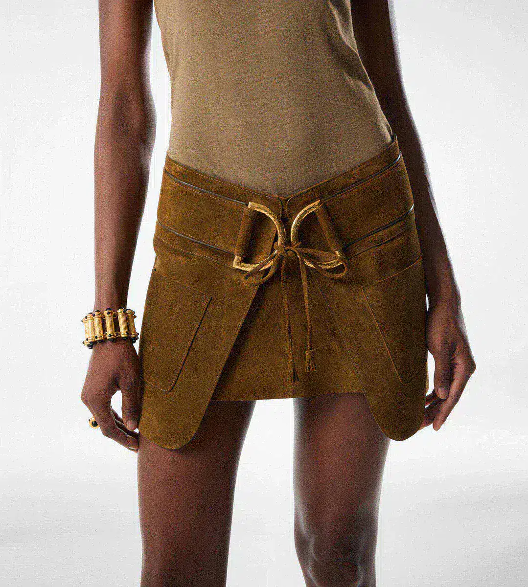 MINIFALDA DE ANTE TERCIOPELO CON DETALLE DE ANILLAS EN D