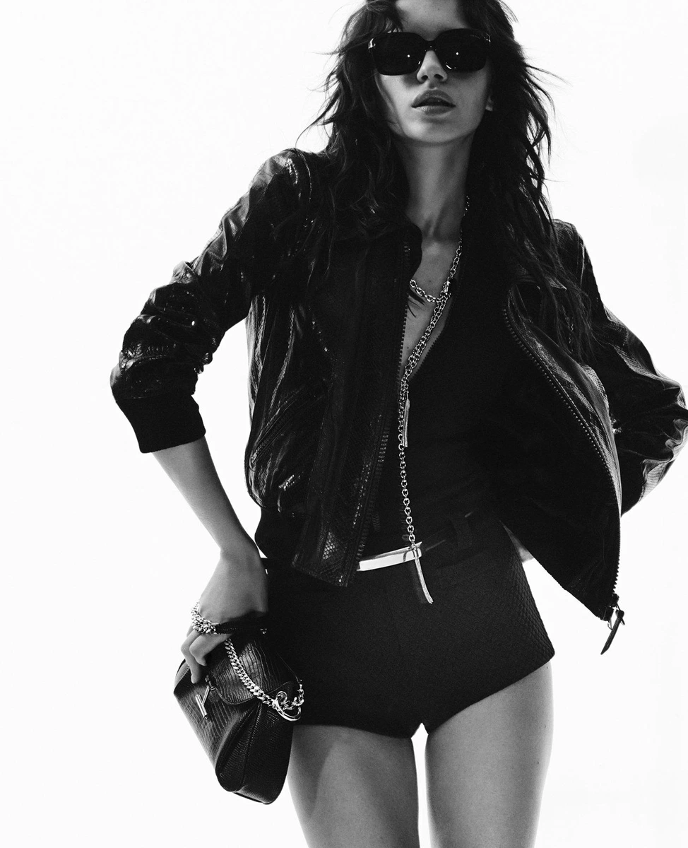 MONO DE CUELLO ALTO MONO DE CUELLO ALTO