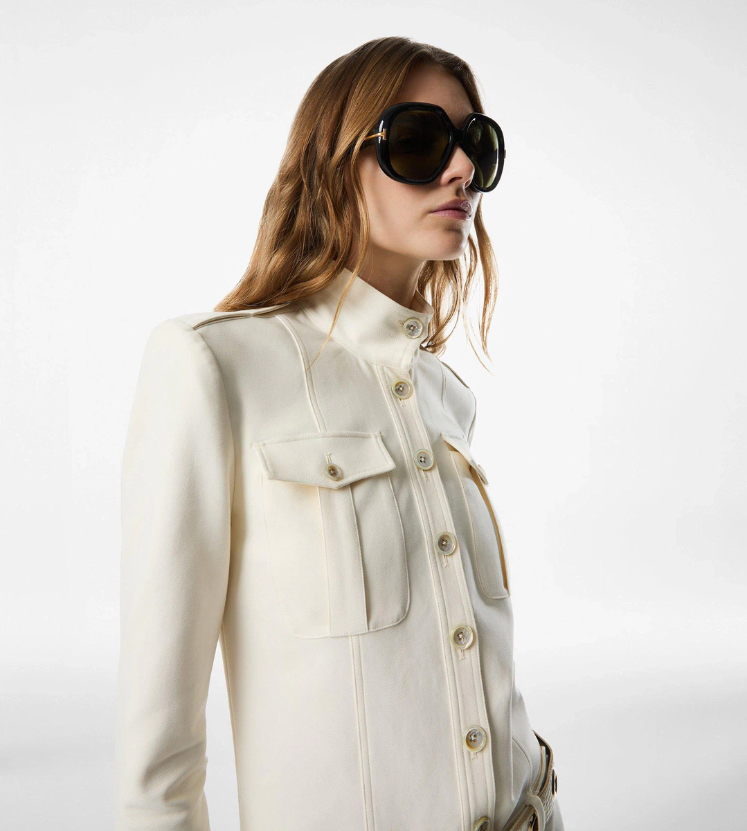 MONO SAFARI CON CUELLO ALTO