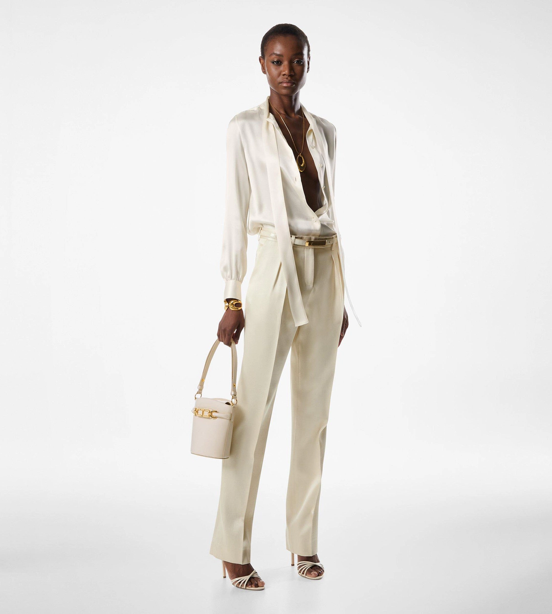 PANTALONES PLISADOS DE SARGA DE LANA Y SEDA 1 - PANTALONES PLISADOS DE SARGA DE LANA Y SEDA